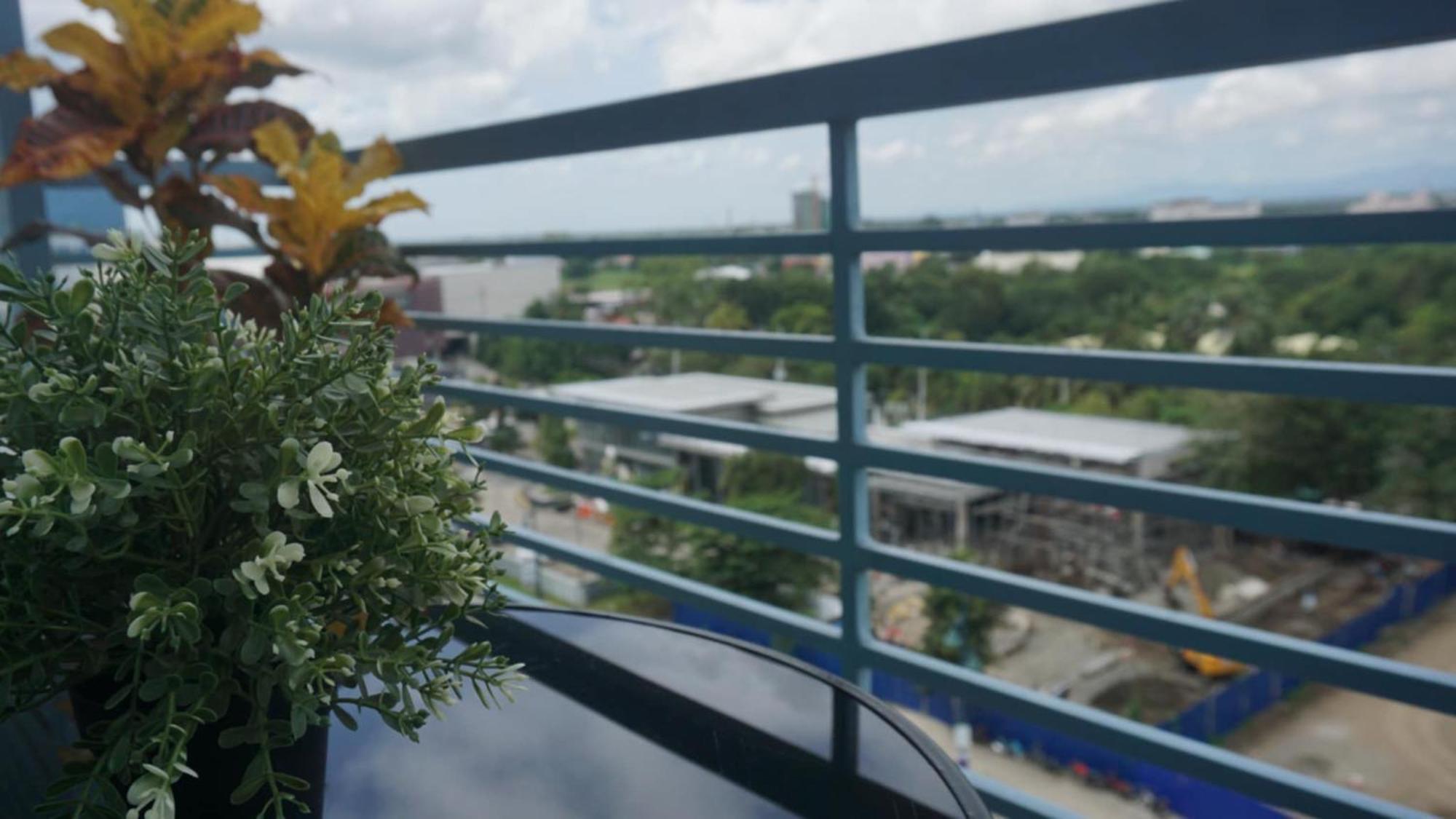 Deluxe Condo 2 Bedroom, 7Th Floor Room Bc In One Madison Tower 3, Megaworld Boulevard, Mandurriao Iloilo City, Philippines Экстерьер фото